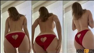 Anna Malygon AKA Maligoshik Naked Topless In Red Panty Leaked